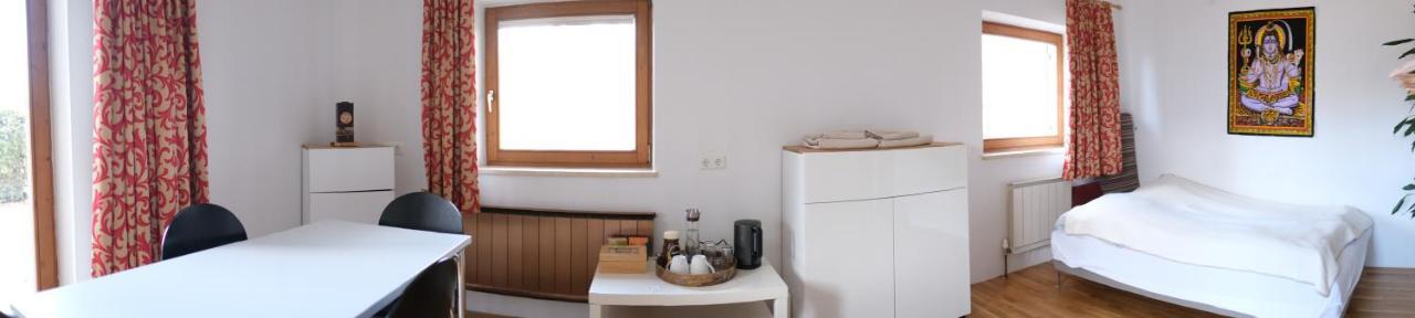 Doppelzimmer Innsbruck Bagian luar foto